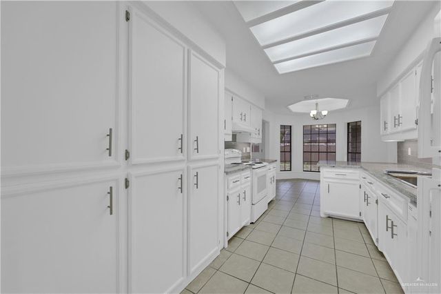 6904 N 33rd Street, Mcallen, TX 78504