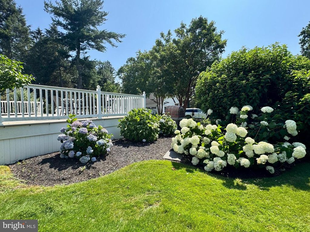 Image 3 of property listing at 164 ELLISDALE RD, Allentown, NJ 08501