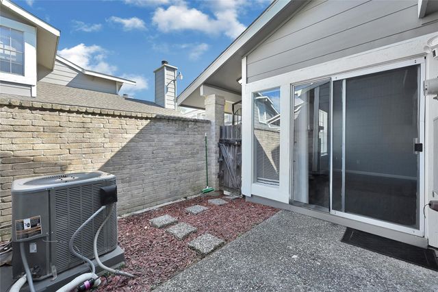 12111 Lemon Ridge Lane 121, Houston, TX 77035