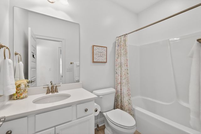 1035 General Martin Ln, Franklin, TN 37064