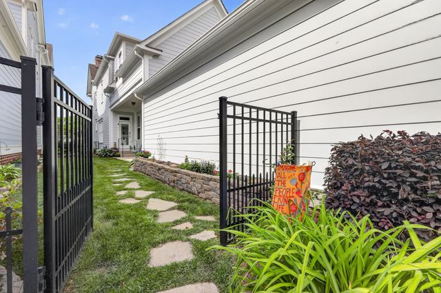 1035 General Martin Ln, Franklin, TN 37064