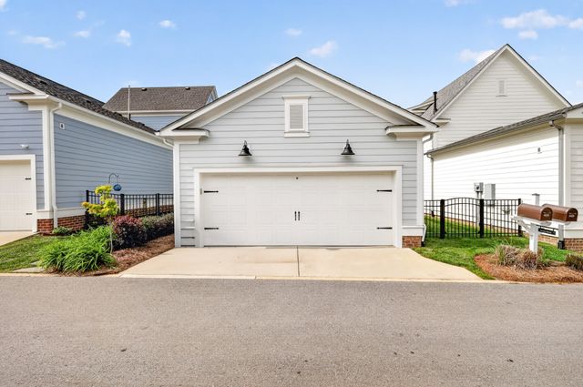 1035 General Martin Ln, Franklin, TN 37064
