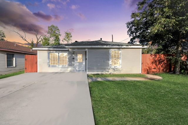 4803 Bellnole Drive, Houston, TX 77017