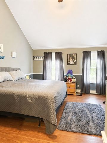 810 Tremont St, Dighton, MA 02764