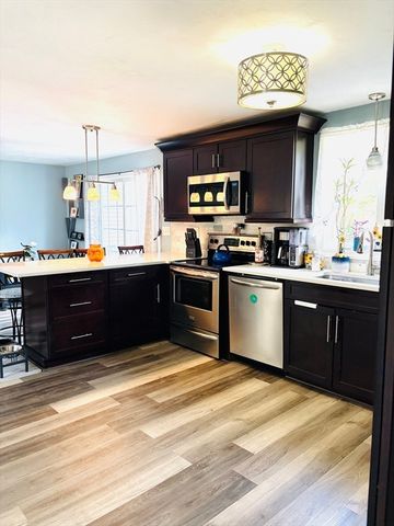 810 Tremont St, Dighton, MA 02764