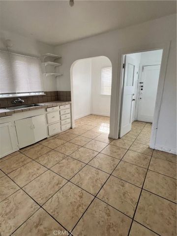 1826 W 46th St, Los Angeles, CA 90062