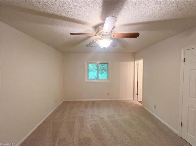 8101 Eastridge Road, Oak Ridge, NC 27310