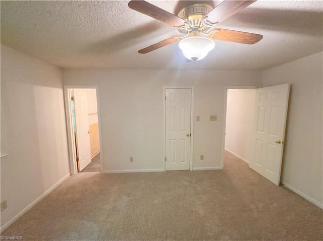 8101 Eastridge Road, Oak Ridge, NC 27310
