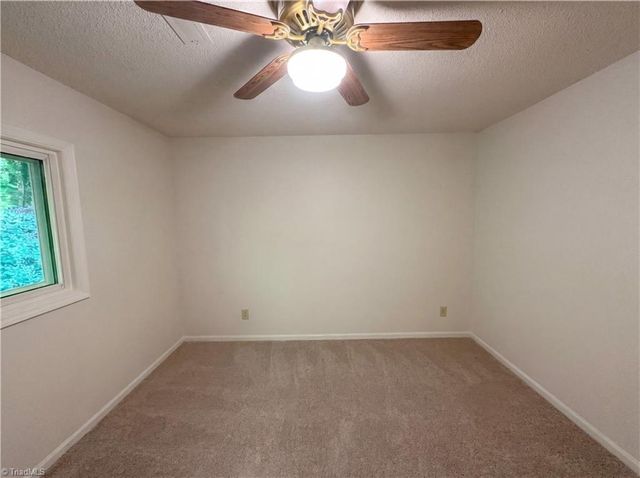 8101 Eastridge Road, Oak Ridge, NC 27310