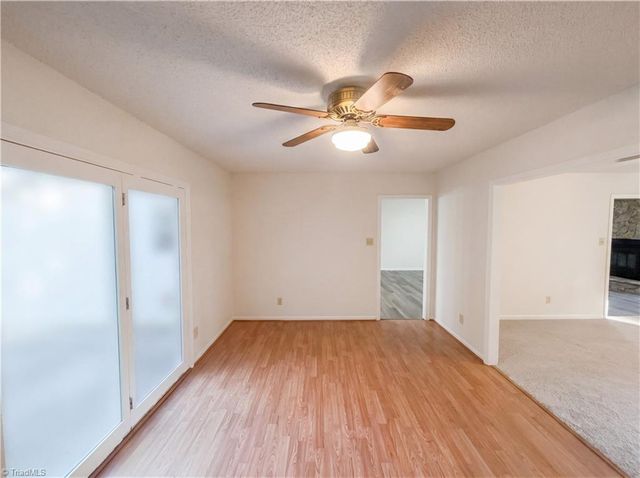 8101 Eastridge Road, Oak Ridge, NC 27310