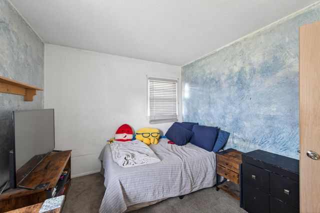 1009 Sunkist Parkway, Brooklyn Park, MN 55444