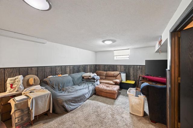 1009 Sunkist Parkway, Brooklyn Park, MN 55444