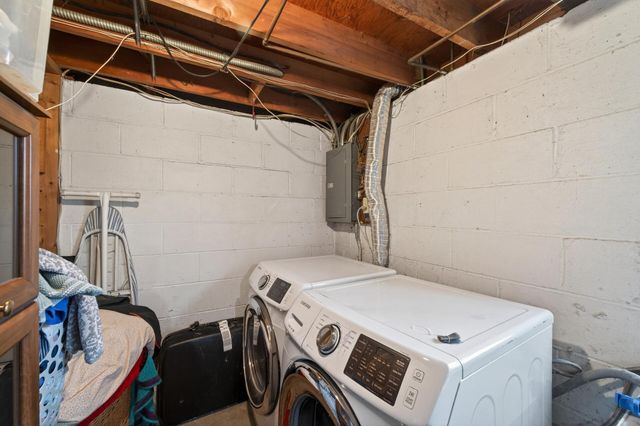 1009 Sunkist Parkway, Brooklyn Park, MN 55444