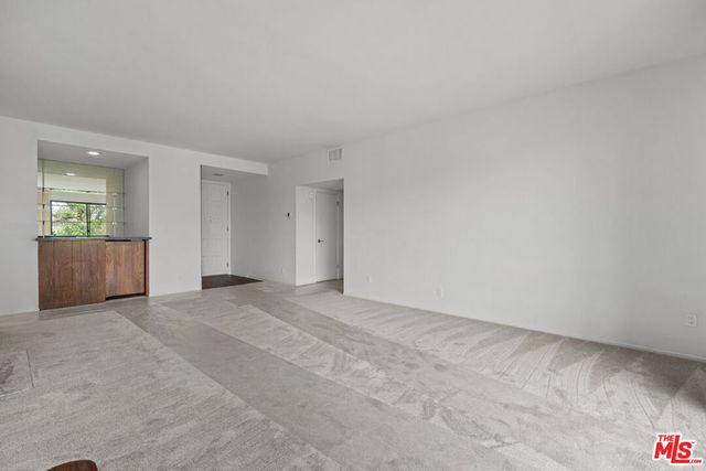 1167 Roxbury Drive 301, Los Angeles, CA 90035