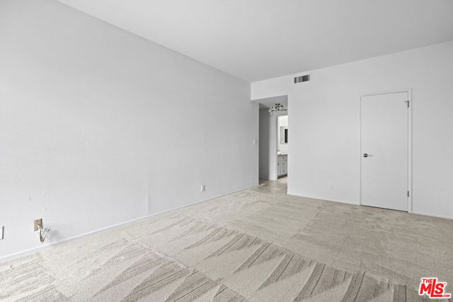 1167 Roxbury Drive 301, Los Angeles, CA 90035