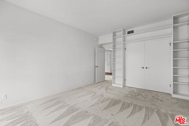 1167 Roxbury Drive 301, Los Angeles, CA 90035