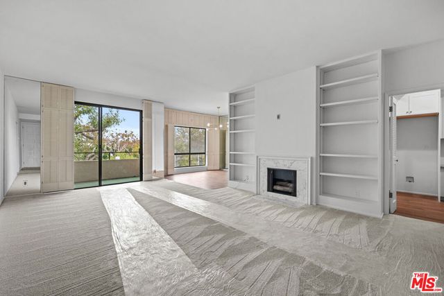 1167 Roxbury Drive 301, Los Angeles, CA 90035