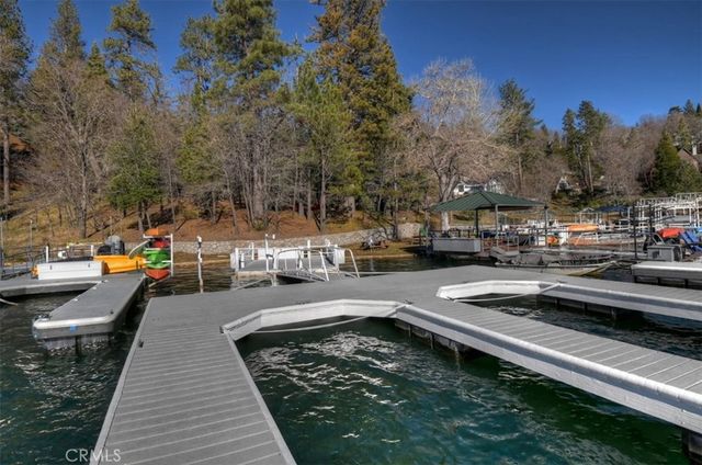 0 429 B North Shore, Lake Arrowhead, CA 92352