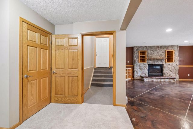 937 S Cedar Street, Belle Plaine, MN 56011