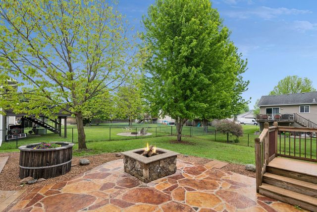 937 S Cedar Street, Belle Plaine, MN 56011