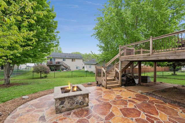 937 S Cedar Street, Belle Plaine, MN 56011