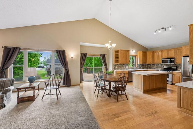 937 S Cedar Street, Belle Plaine, MN 56011