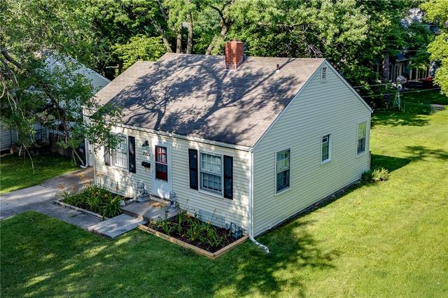 2022 Kentucky Street, Lawrence, KS 66046