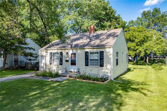 2022 Kentucky Street, Lawrence, KS 66046