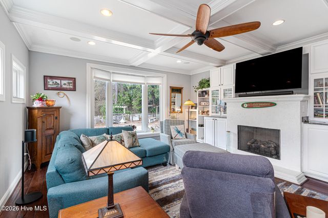 206 Glenn Abby Drive, Morehead City, NC 28557