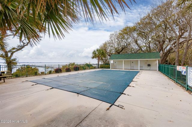 206 Glenn Abby Drive, Morehead City, NC 28557