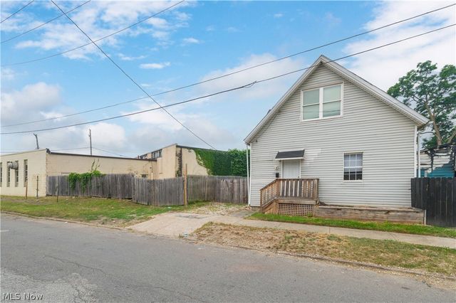3208 E 66th Street, Cleveland, OH 44127