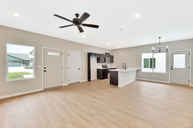 9161 E Chris, Bel Aire, KS 67226