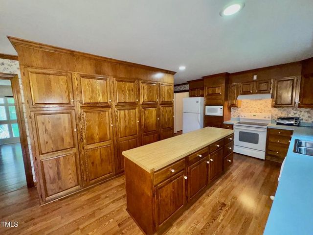 1744 Parker Lane, Henderson, NC 27536