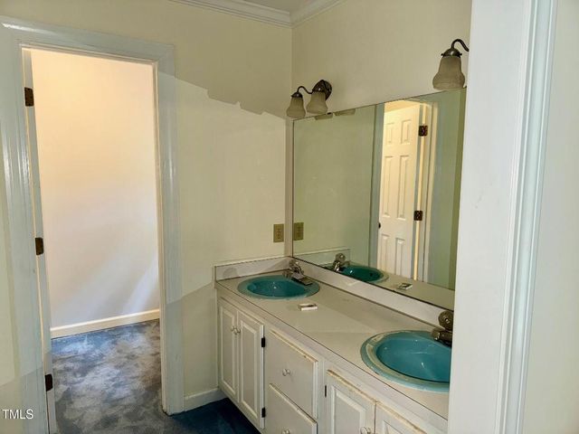 1744 Parker Lane, Henderson, NC 27536