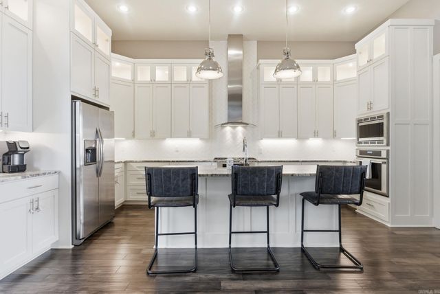 6736 HILO, Benton, AR 72019