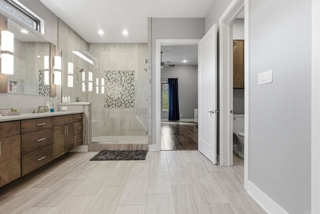 6736 HILO, Benton, AR 72019