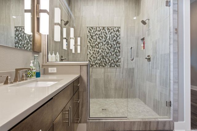 6736 HILO, Benton, AR 72019