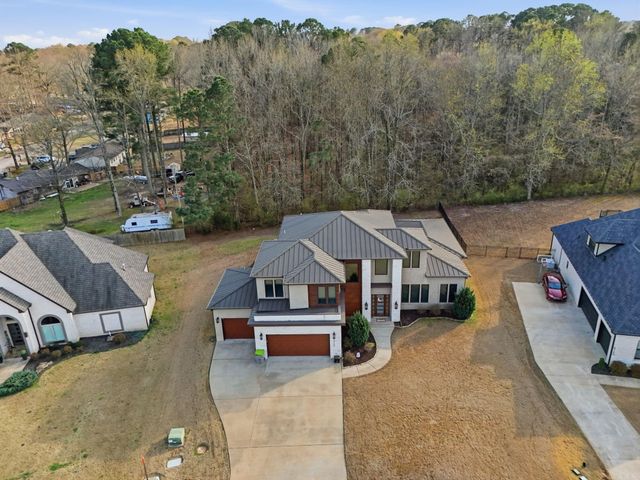 6736 HILO, Benton, AR 72019