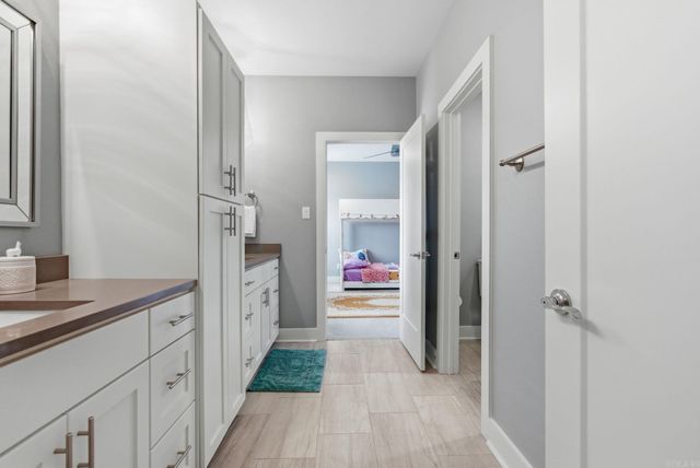 6736 HILO, Benton, AR 72019