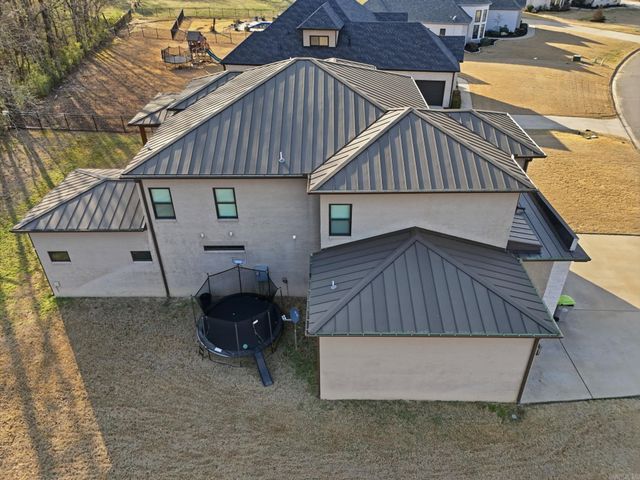 6736 HILO, Benton, AR 72019