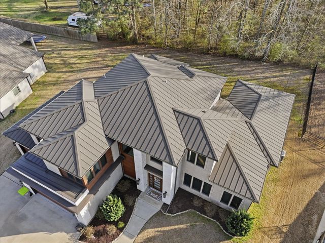 6736 HILO, Benton, AR 72019