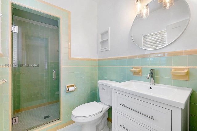 6820 Granada Blvd, Coral Gables, FL 33146