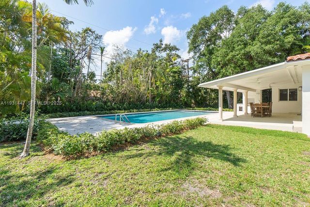 6820 Granada Blvd, Coral Gables, FL 33146