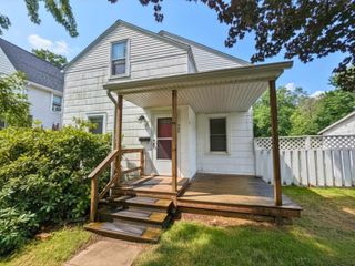 928 Phoenix Street, South Haven City, MI 49090