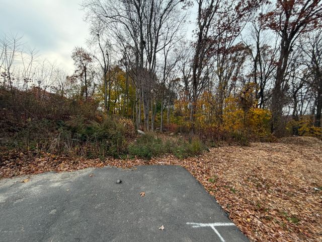 Lonsdale Street, Waterbury, CT 06701