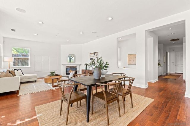 860 Calle Santa Cruz, Encinitas, CA 92024