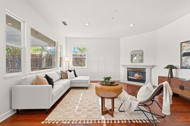 860 Calle Santa Cruz, Encinitas, CA 92024