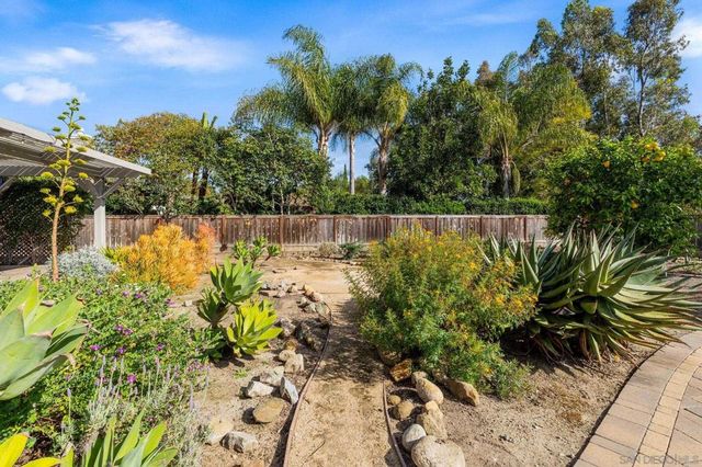 860 Calle Santa Cruz, Encinitas, CA 92024