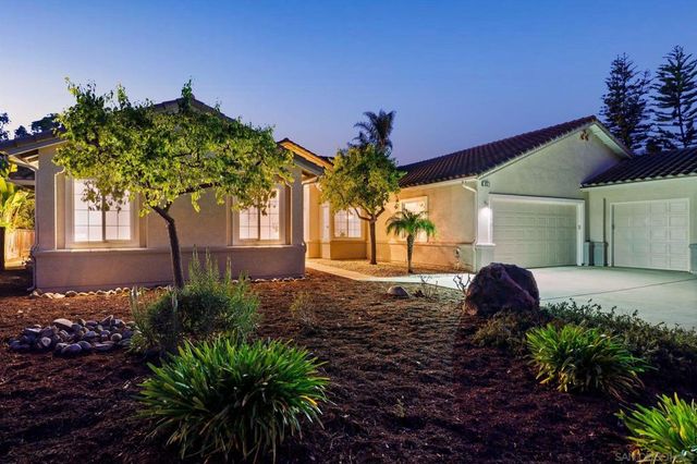 860 Calle Santa Cruz, Encinitas, CA 92024