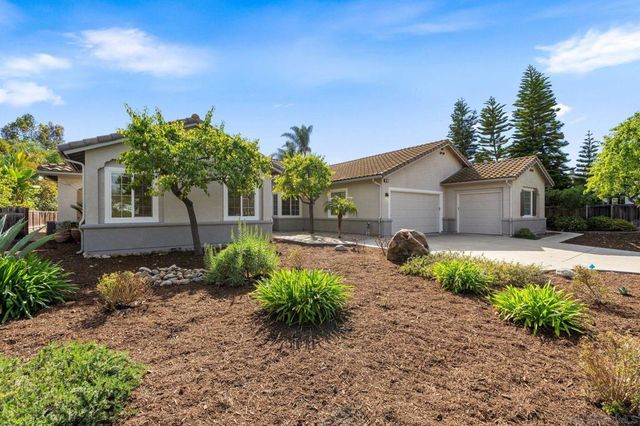 860 Calle Santa Cruz, Encinitas, CA 92024